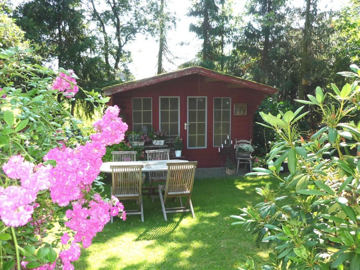 Eggers - Gemuetliche Ferienwohnung Im Erdgeschoss Wallsbull Exterior photo